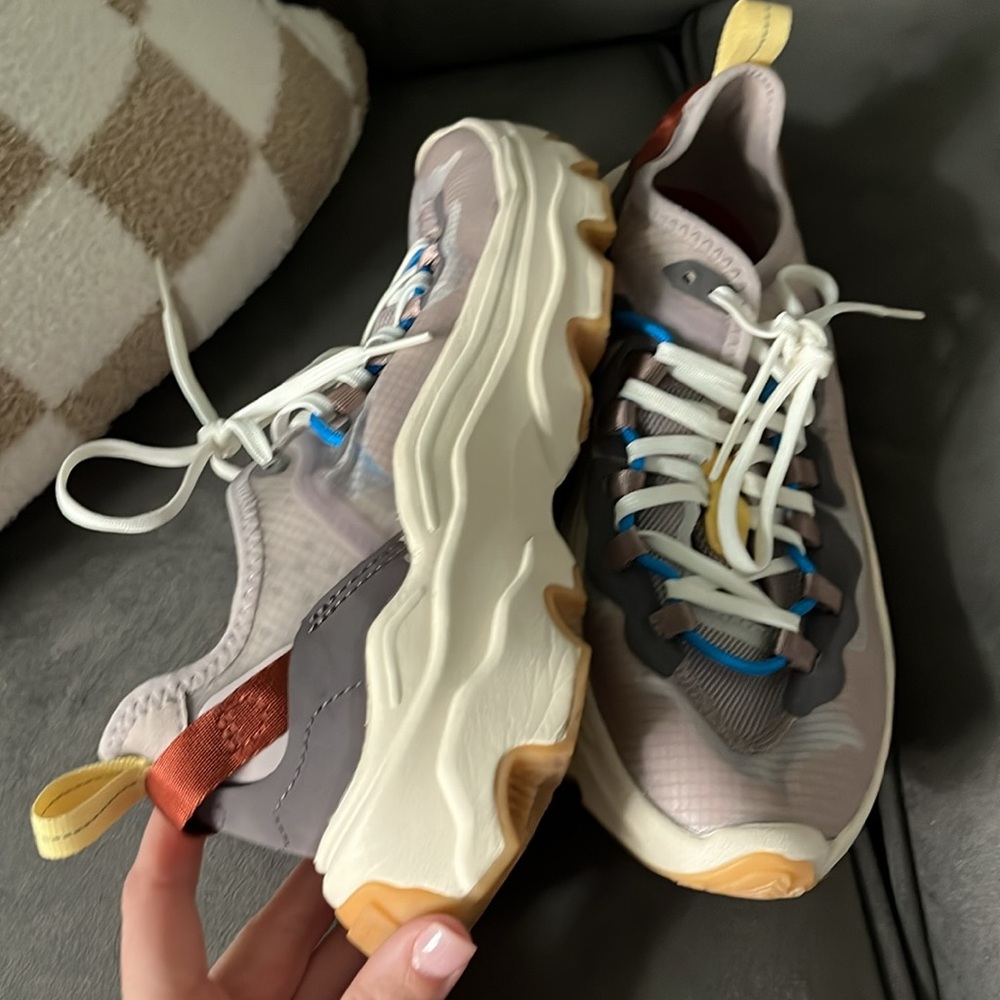 Worn once, no use!
